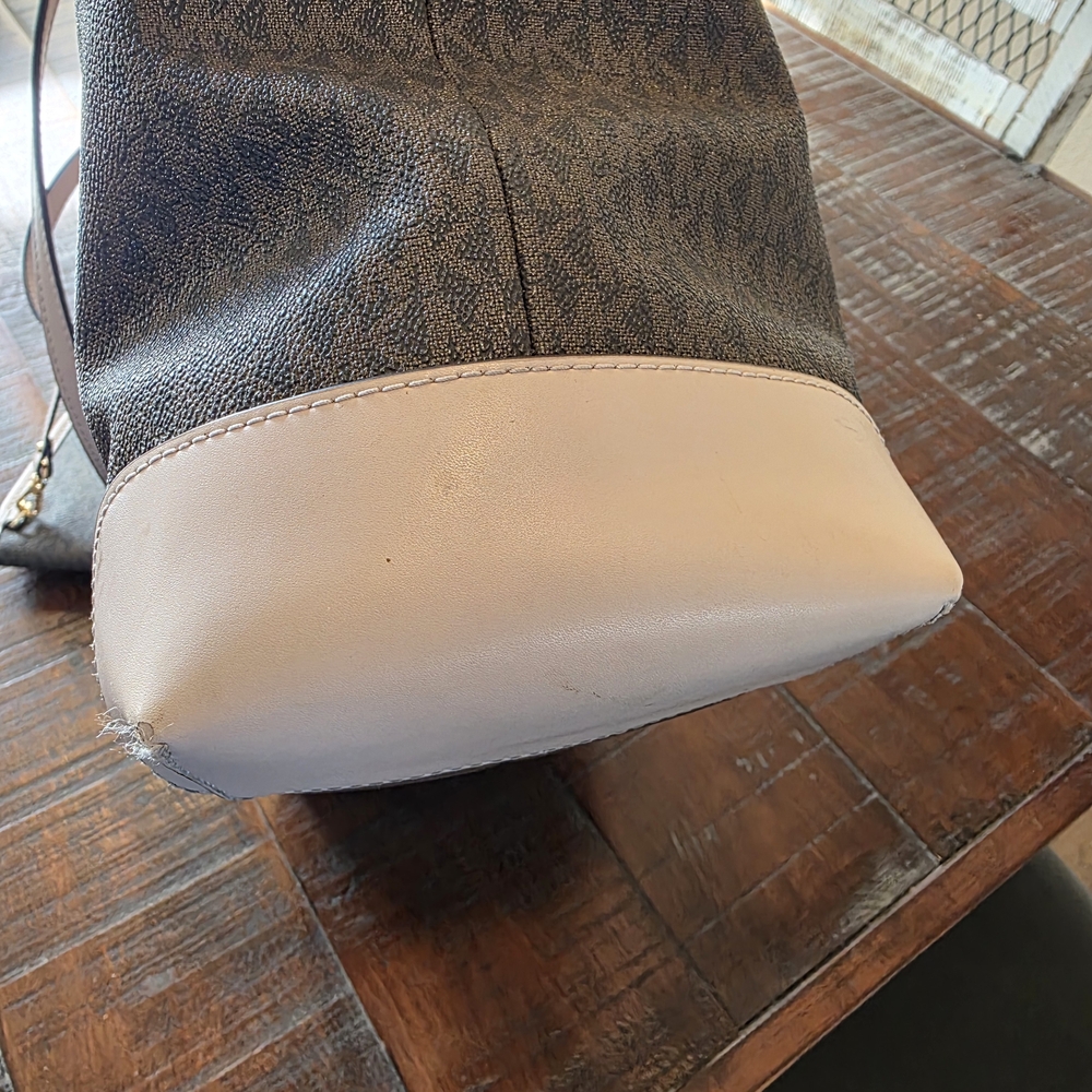 Michael Kors Gray and Pink Tote Bag Set - Picture 6 of 8